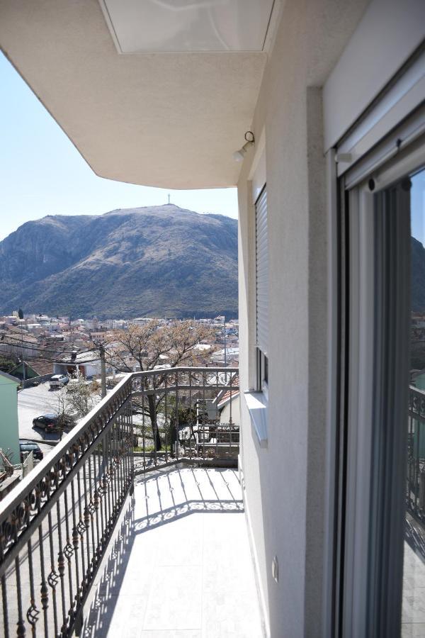 The White Apartment موستار المظهر الخارجي الصورة